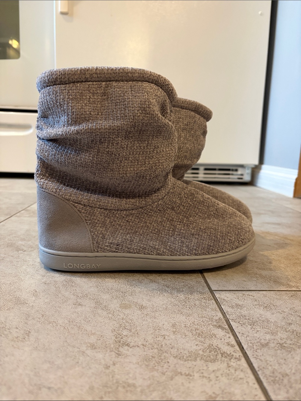 Women’s Cozy Boot Slippers in Taupe